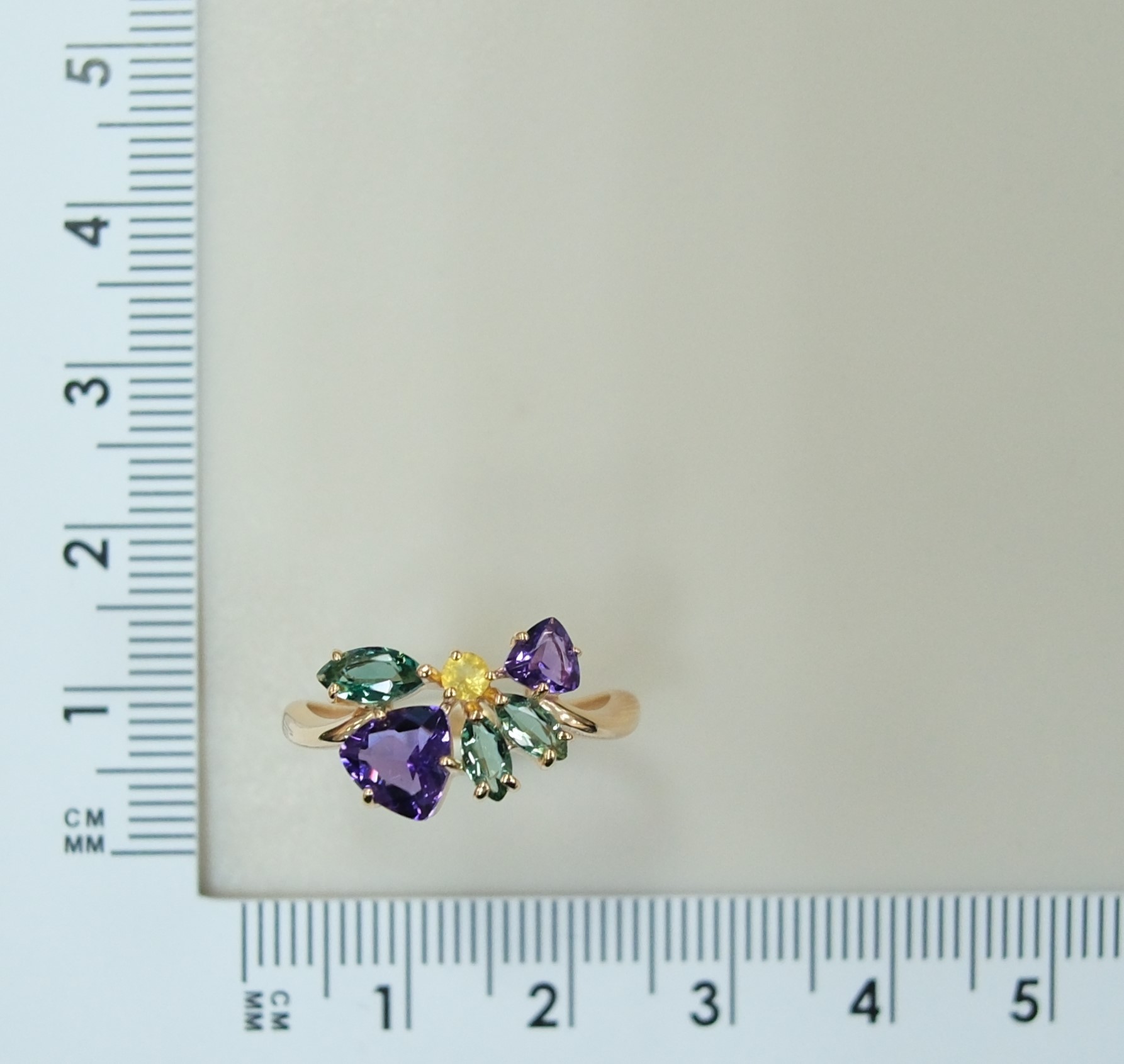 Серебряное кольцо с аметистами, празиолитами и цитрином